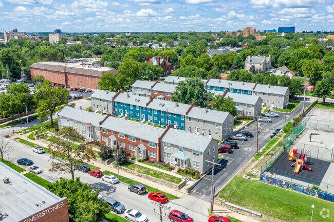 Foto del edificio - Warwick Court Townhomes