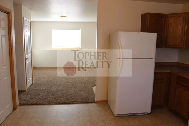 Building Photo - 1053 Orion Rd