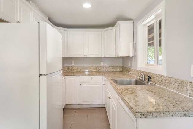 Foto del edificio - 227 NE 188th Ave
