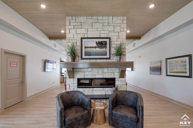 Building Photo - Buffalo Ridge Apartments