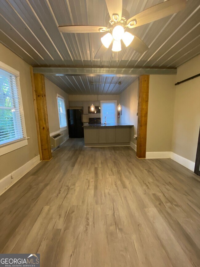 Foto del edificio - 323 The Plaza