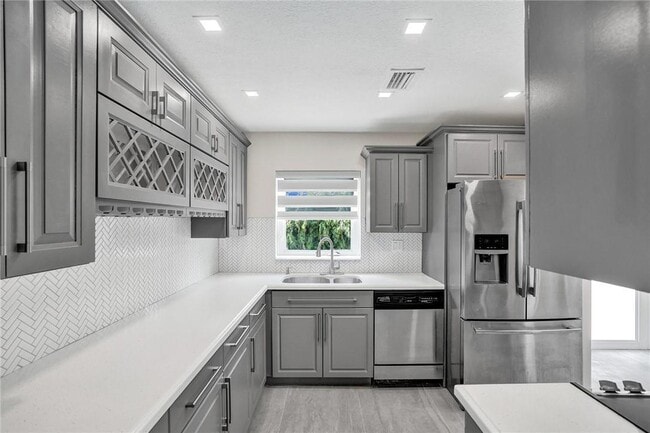 Building Photo - 11627 SW 50th St