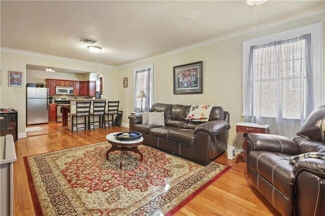 Foto del edificio - 508 N Labarre Rd