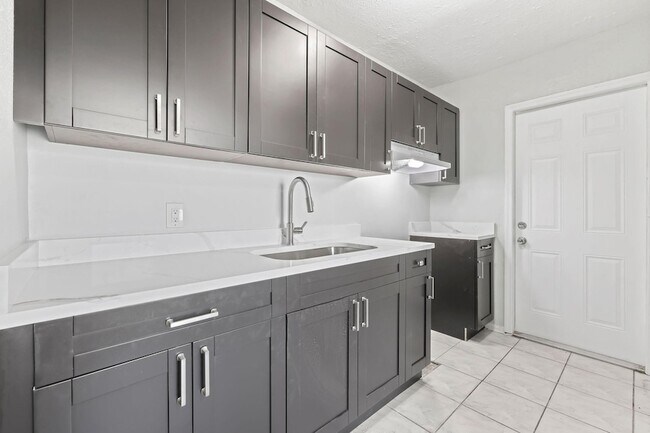 Foto del edificio - 1409 NW 7th Ave