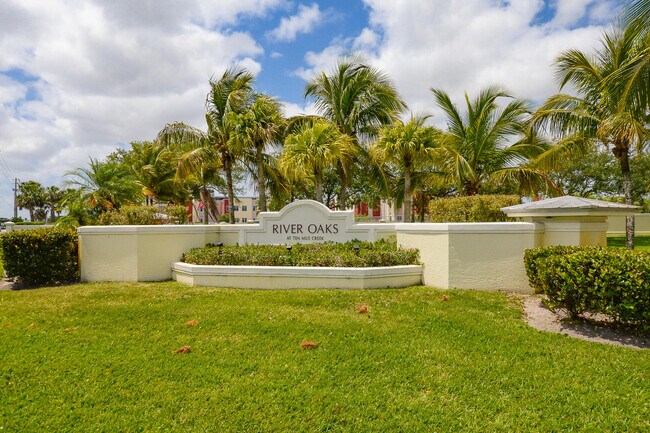 Foto del edificio - 3944 Sabal Way