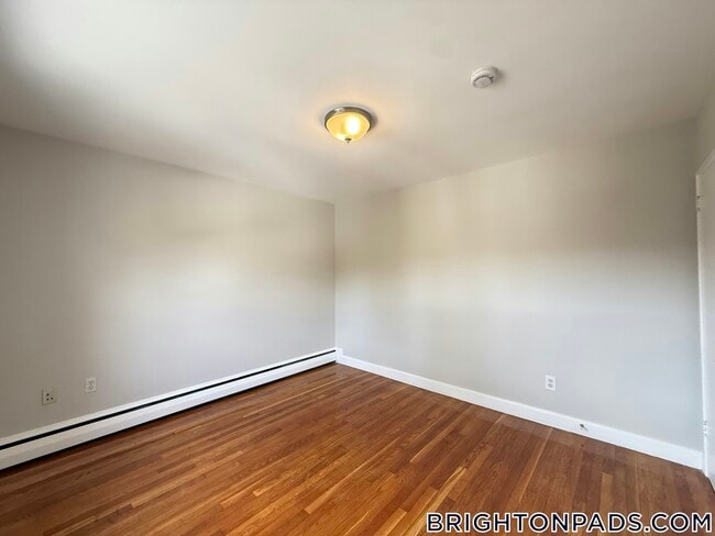 Building Photo - 63 Selkirk Rd