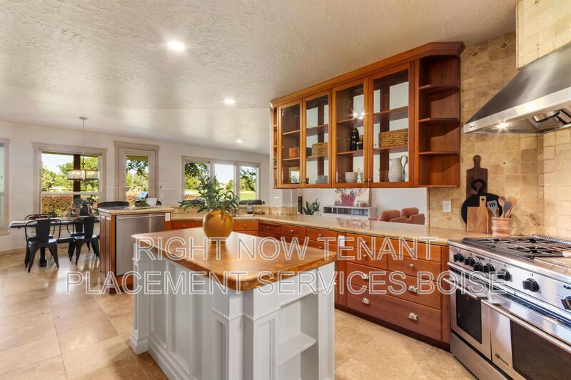 Primary Photo - 3056 W Balata Ct