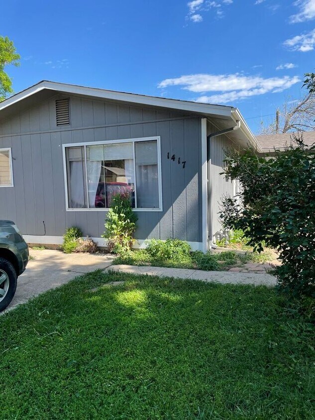 Primary Photo - 2 Bed, 1 Bath Home in Loveland!