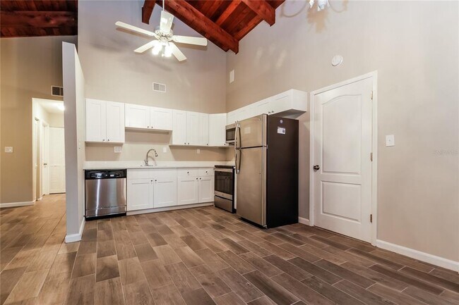 Foto del edificio - 2760 Hillsdale Ave