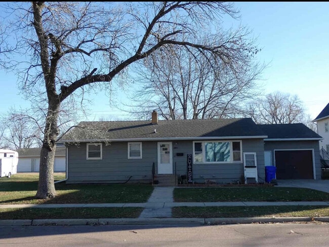 Building Photo - 2643 Juniper Ave