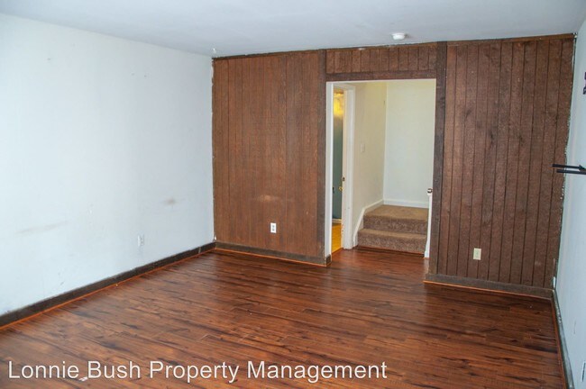Building Photo - 3 br, 2.5 bath House - 1463 Ventura Way
