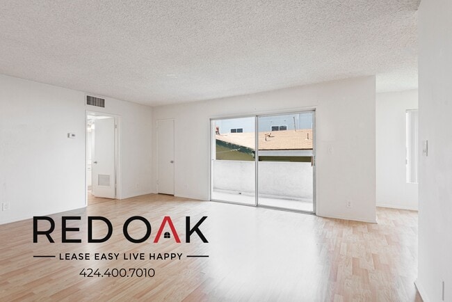 Foto del edificio - 319 S Clark Dr