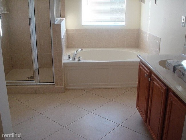 Foto del edificio - 4534 SW 127th Terrace