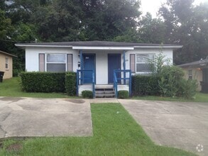 Building Photo - 1440 Hudson St