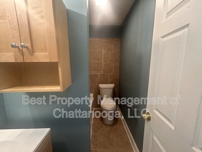 Foto del edificio - 1027 W 37th St