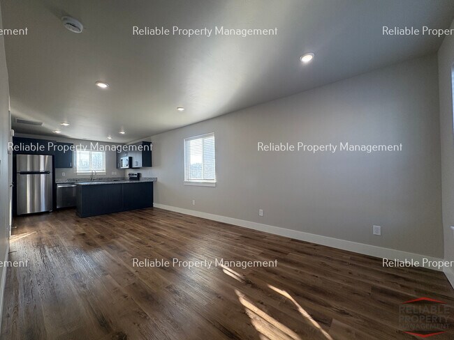 Foto del edificio - 1576 Hannah Ln