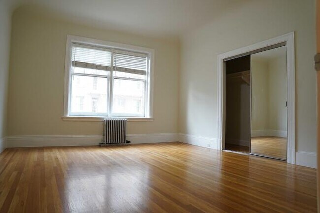 Building Photo - 2 bedroom in San Francisco CA 94109