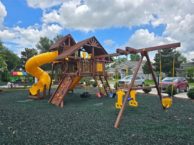 Building Photo - 6457 Evergreen Park Dr