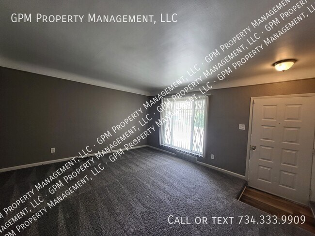 Foto del edificio - 21094 Reimanville Ave