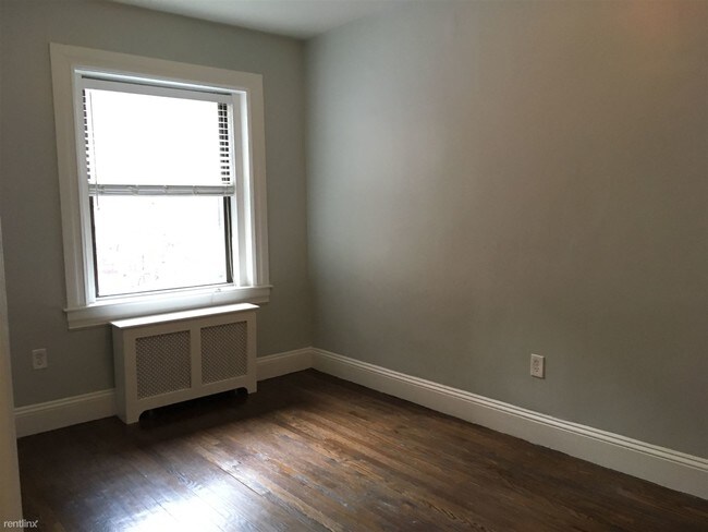 Building Photo - 86 Jersey St