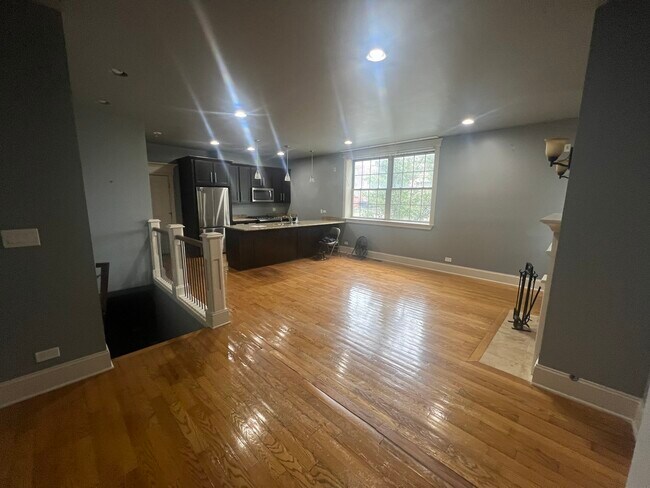 Foto del edificio - 4956 S Vincennes Ave