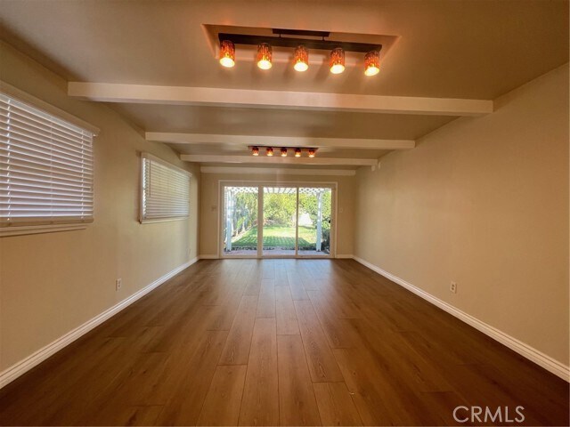 Foto del edificio - 5838 Camellia Ave