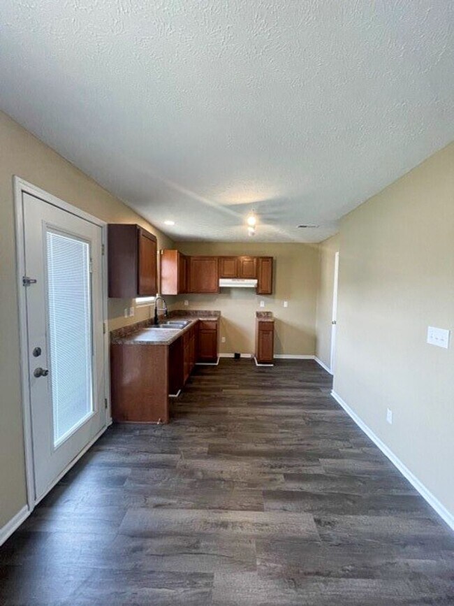 Building Photo - Move-In Ready 3BR Home in Columbus with 2 Car Garage & Stylish Upgrades