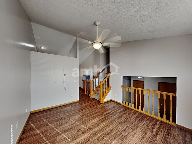 Building Photo - 6588 Cloverlawn Circle