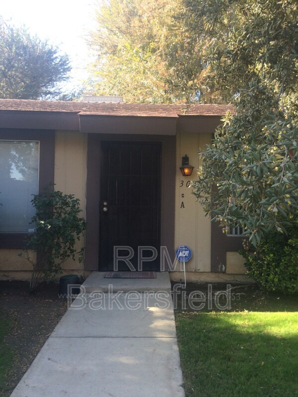 Building Photo - 3009 N Half Moon Dr