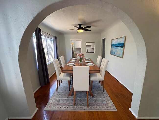 Building Photo - 1344 S Hudson Ave