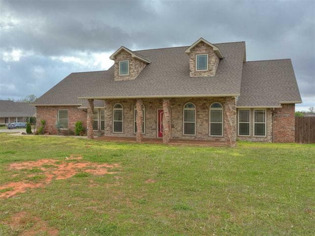 Building Photo - 202 Parkview Dr