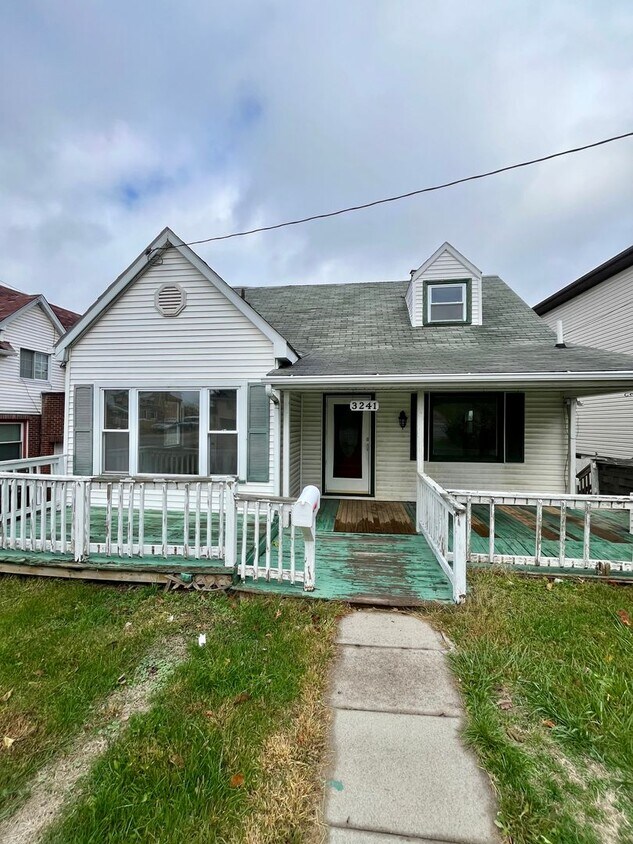 Primary Photo - Three Bedroom Single Family House
