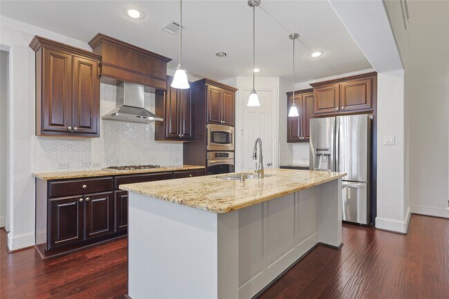 Foto del edificio - 5919 Solara Ledge Ln
