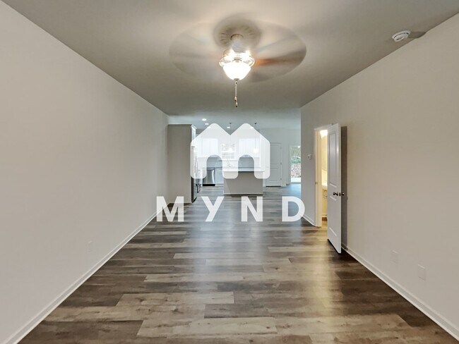 Foto del edificio - 318 Glencurry Dr