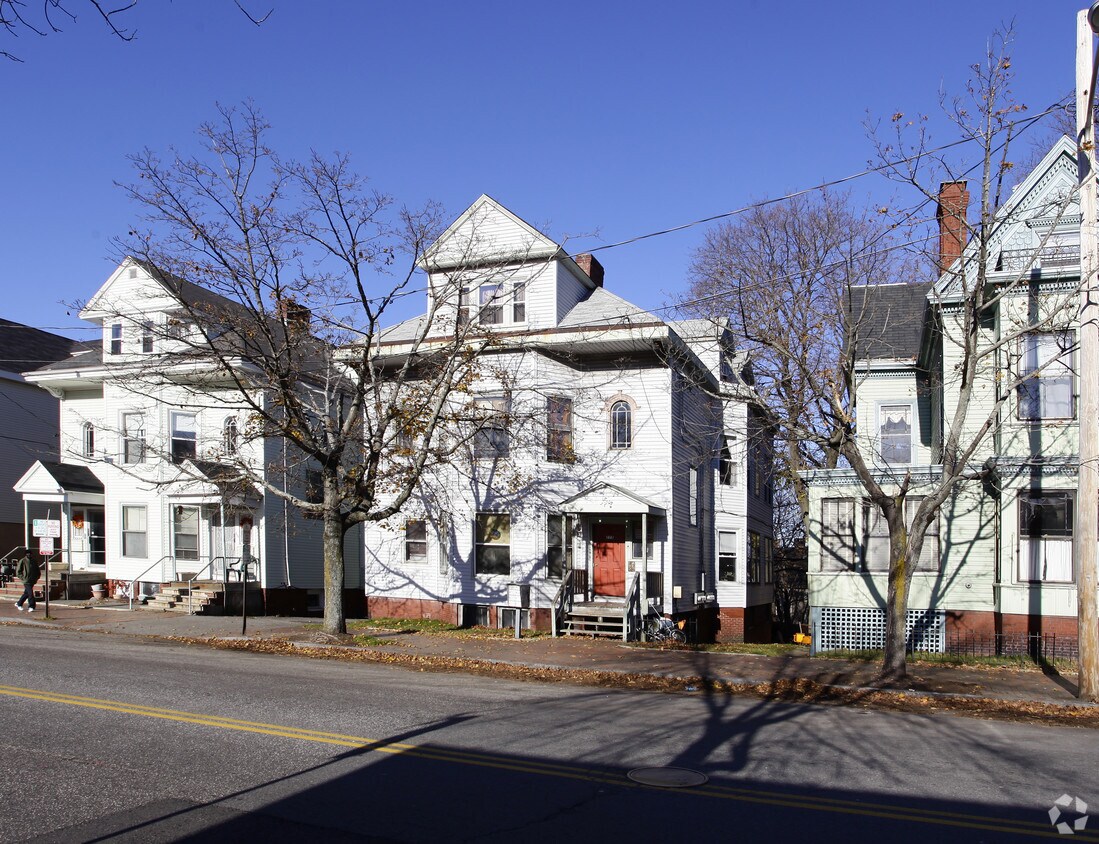 Building Photo - 775 Congress St