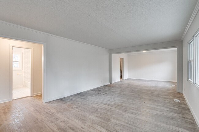 Building Photo - Newly renovated Home in the heart of East ...