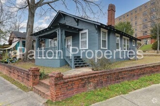 Building Photo - 2229 Greene St