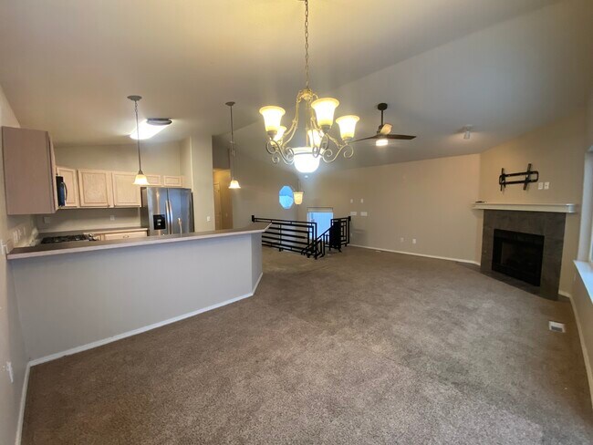Building Photo - 10360 Ridge Park Dr