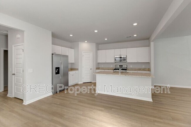 Foto del edificio - 1465 Central Ave