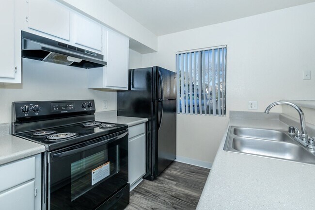 Foto del edificio - The Edge Townhomes