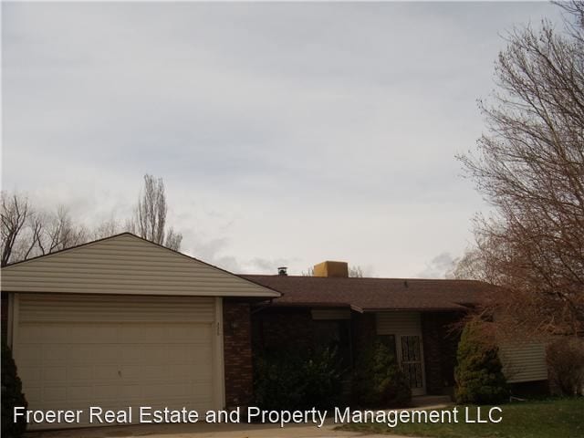 Building Photo - 4 br, 3 bath House - 226 E 2650 N