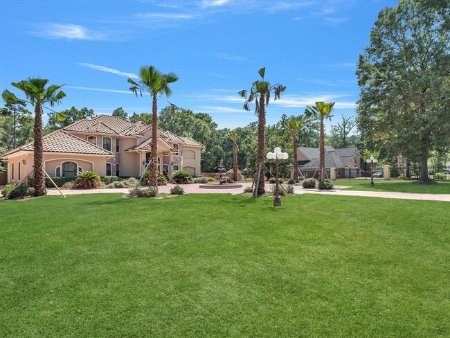 Building Photo - 19362 Riverwalk Dr