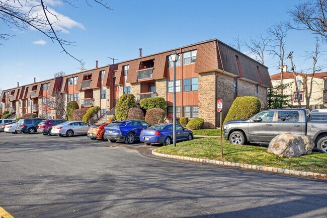 Foto del edificio - 111 Keystone Ct