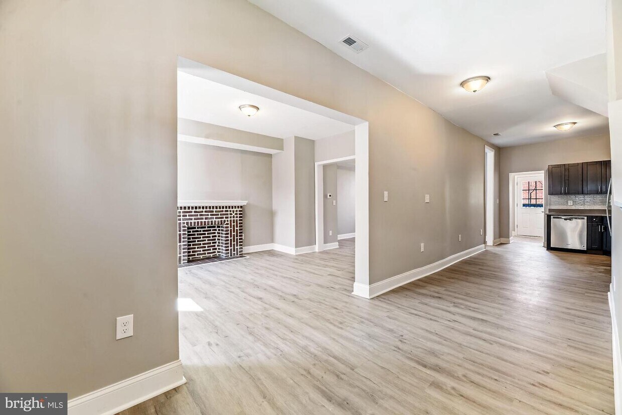Foto principal - 5104 Queensberry Ave