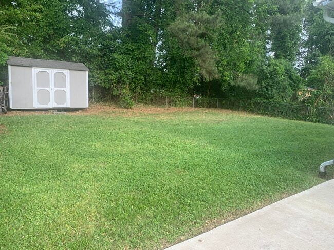 Photo - 815 S Plum St (Durham, NC) Apartments