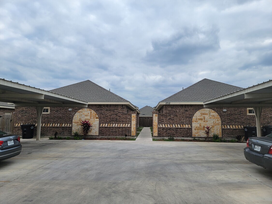 2712 E Franklin Ave, Alton, TX 78573 2712 E Franklin Ave Alton, TX Apartments for Rent in