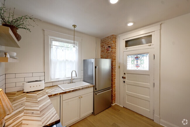 Building Photo - 2902 Eggers Pl