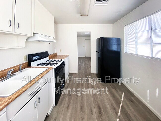 Foto del edificio - 1911 E Osborn Rd