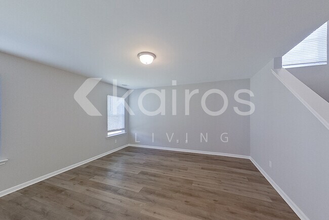 Foto del edificio - 108 Lord Effingham Wy