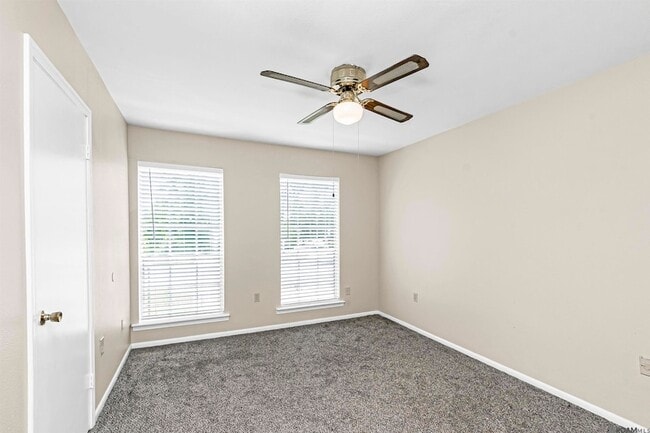 Building Photo - 522 S Flannery Rd
